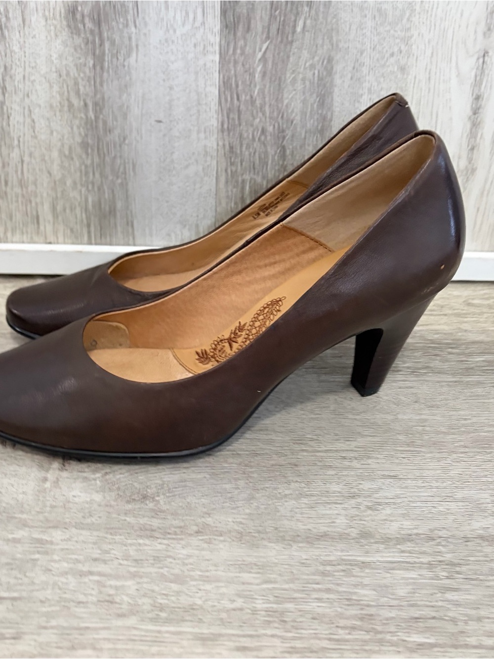 Sofft Lana Pumps Brown Leather Block Heel Womens 8.5 Comfort Retro